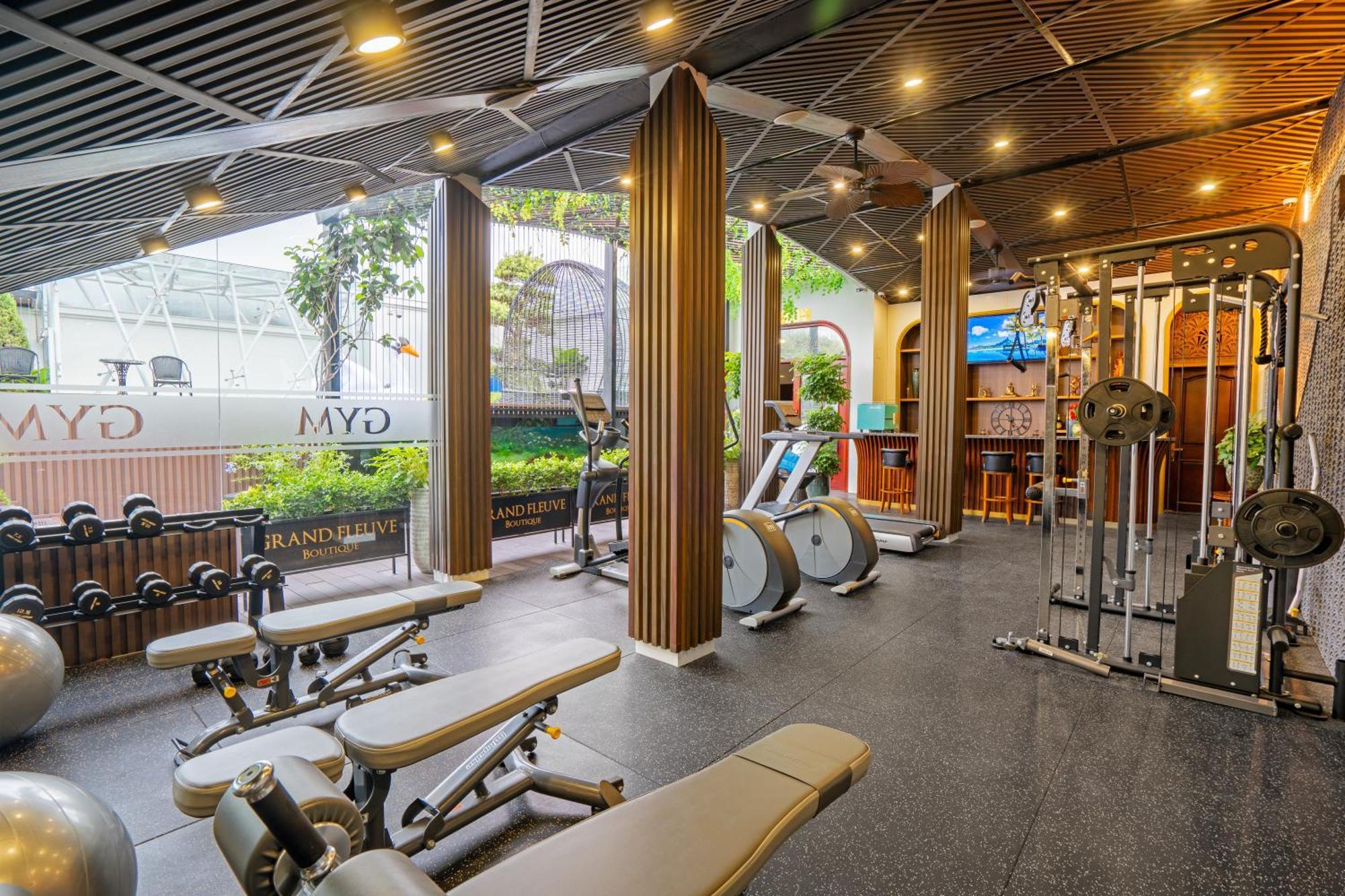 Grand Fleuve Boutique Hotel Ha Long
