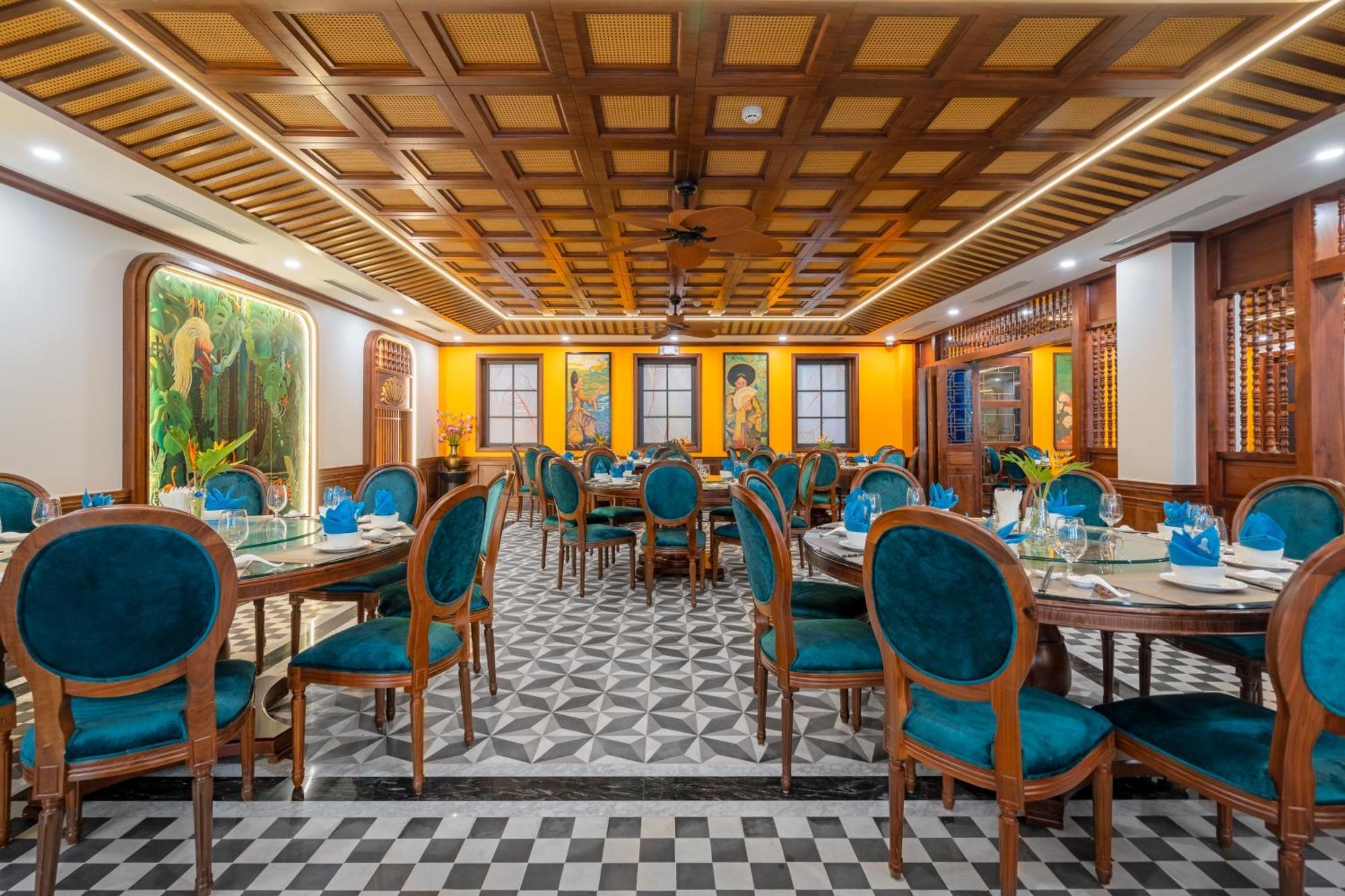 Grand Fleuve Boutique Ha Long